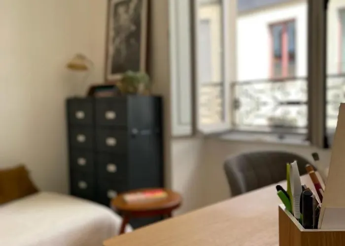 Appartement Bright - Old Renovated Building